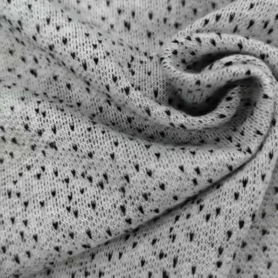 Strappo del tessuto di spugna lavorato a maglia in fabbrica in Cina